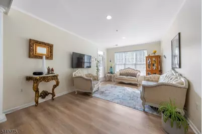 319 Sophee Ln, Lakewood Twp., NJ 08701 - Photo 13