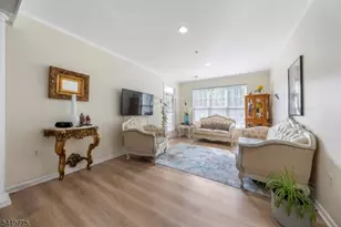 319 Sophee Ln, Lakewood Twp., NJ 08701 - Photo 13