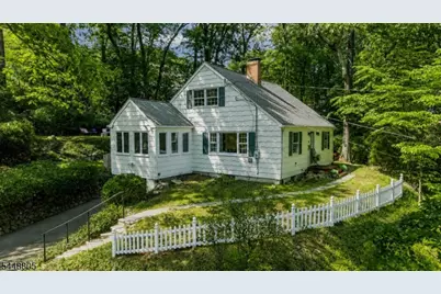 39 Lookout Rd, Mountain Lakes, NJ 07046 - Photo 11