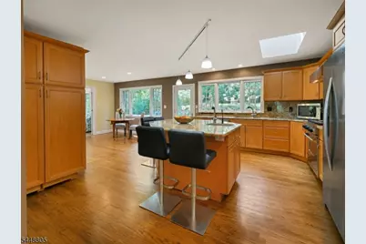 39 Lookout Rd, Mountain Lakes, NJ 07046 - Photo 11