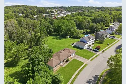 12 Aldersgate Cir, Mount Olive, NJ 07828 - Photo 13