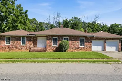 12 Aldersgate Cir, Mount Olive, NJ 07828 - Photo 17