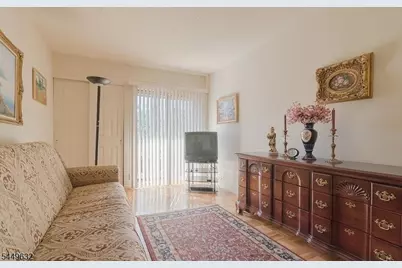 24 McChesney Ct, West Orange Township, NJ 07052 - Photo 5