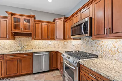 5 St Charles Ave, West Milford, NJ 07421 - Photo 7