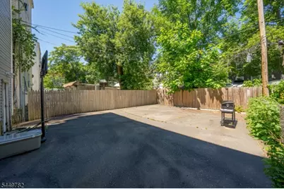 77 S 16th St, East Orange, NJ 07018 - Photo 13