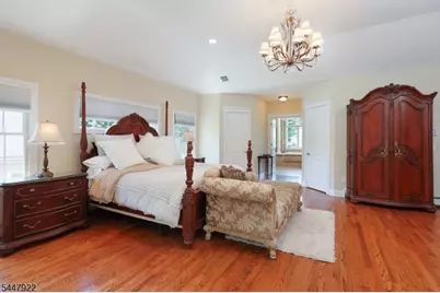 94 Hillcrest Dr, Clark Township, NJ 07066 - Photo 27