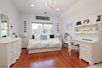 94 Hillcrest Dr, Clark Township, NJ 07066 - Photo 31