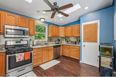 2 Howard St, Pompton Lakes, NJ 07442 - Photo 11
