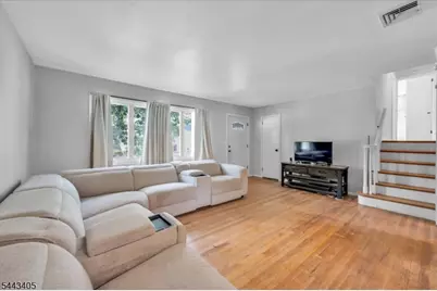 612 Betsy Ross Pl, Bound Brook, NJ 08805 - Photo 3