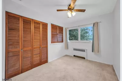 612 Betsy Ross Pl, Bound Brook, NJ 08805 - Photo 11