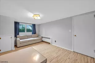 612 Betsy Ross Pl, Bound Brook, NJ 08805 - Photo 21