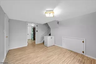 612 Betsy Ross Pl, Bound Brook, NJ 08805 - Photo 19