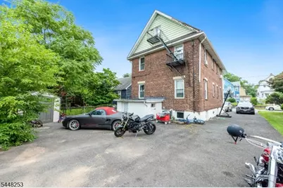 324 Union St, Carlstadt, NJ 07072 - Photo 7