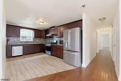 17 Stanton St, Newark, NJ 07114 - Photo 5