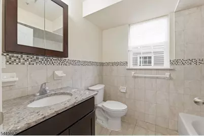 17 Stanton St, Newark, NJ 07114 - Photo 13