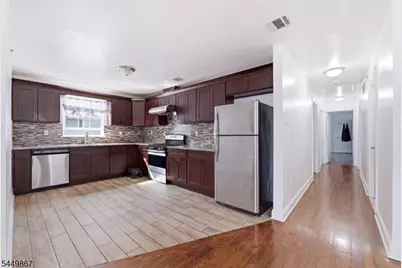17 Stanton St, Newark, NJ 07114 - Photo 17