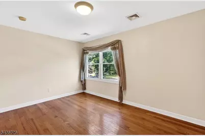 37 Hall Dr, Clark Township, NJ 07066 - Photo 13
