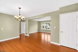 37 Hall Dr, Clark Township, NJ 07066 - Photo 9