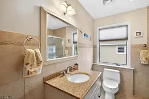 37 Hall Dr, Clark Township, NJ 07066 - Photo 25