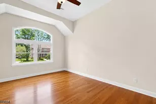 37 Hall Dr, Clark Township, NJ 07066 - Photo 15