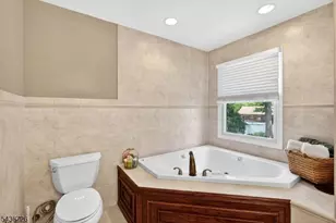 37 Hall Dr, Clark Township, NJ 07066 - Photo 21