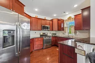 43 Elston Ct, Wanaque, NJ 07420 - Photo 9