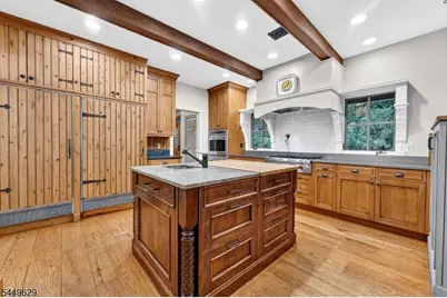 103 Old Driftway Ln, Tewksbury Township, NJ 08833 - Photo 5