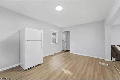 319 Warren St, Phillipsburg, NJ 08865 - Photo 11