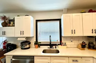 72 Valley View Rd, Hillside, NJ 07205 - Photo 17