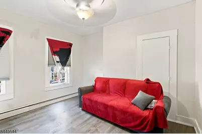 39 Hillman St, Paterson, NJ 07522 - Photo 5