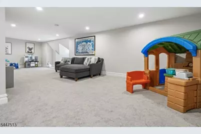2 Troy Dr, Millburn, NJ 07078 - Photo 43