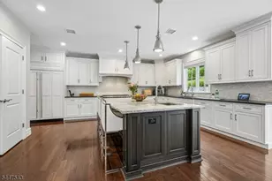 2 Troy Dr, Millburn, NJ 07078 - Photo 9