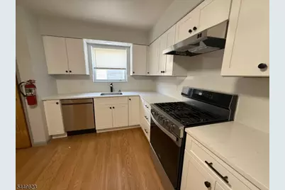 8 Elm St, Elizabeth, NJ 07208 - Photo 3