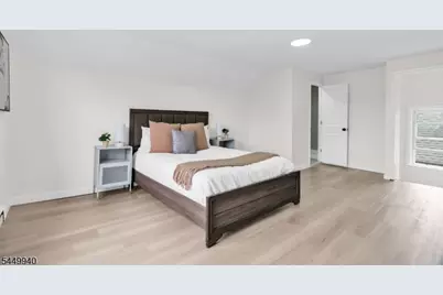 240 W End Ave, Newark, NJ 07106 - Photo 23