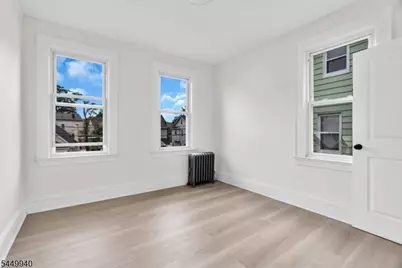 240 W End Ave, Newark, NJ 07106 - Photo 35