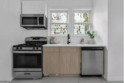 240 W End Ave, Newark, NJ 07106 - Photo 19