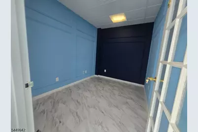 256 Chestnut St, Newark, NJ 07105 - Photo 9