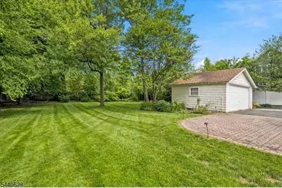 559 Parkview Ave, Westfield, NJ 07090 - Photo 33