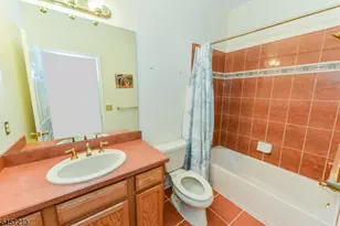 23 Barrister St, Clifton, NJ 07013 - Photo 15