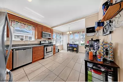 93 N 15th St, Prospect Park, NJ 07508 - Photo 5