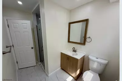 103 Mount Vernon Pl #2, Newark, NJ 07106 - Photo 11