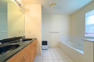 315 Birch Ct, New Brunswick, NJ 08901 - Photo 15
