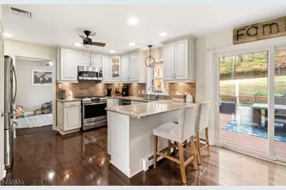 55 Woodland Rd, Franklin, NJ 07416 - Photo 5