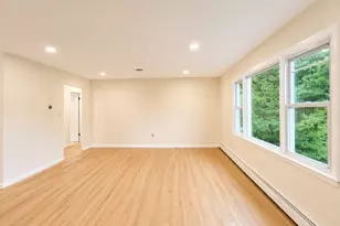 28 Carr St, Pompton Lakes, NJ 07442 - Photo 5