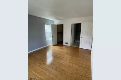 53 Taylor Dr, Franklin Township, NJ 08823 - Photo 17