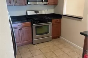 53 Taylor Dr, Franklin Township, NJ 08823 - Photo 3