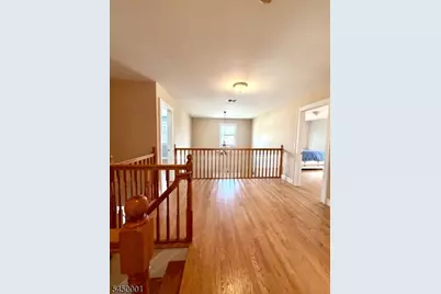 33 Livingston Ave, Woodbridge Township, NJ 07001 - Photo 25