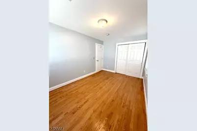 33 Livingston Ave, Woodbridge Township, NJ 07001 - Photo 37