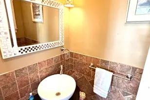 33 Livingston Ave, Woodbridge Township, NJ 07001 - Photo 7