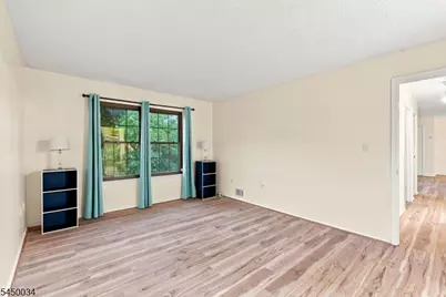 407 Lancaster Ct, Piscataway Township, NJ 08854 - Photo 15